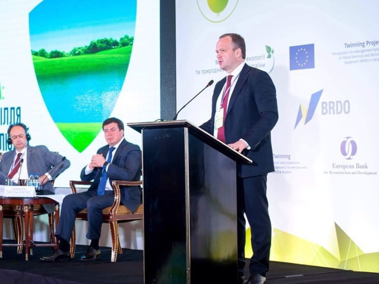 Семерак: Непродумана політика управління відходами, яку ми успадкували від Радянського Союзу, призвела до появи тисяч звалищ