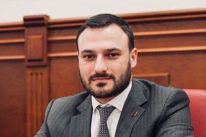 Давтян сказав, що влада планує ремонт мосту Метро