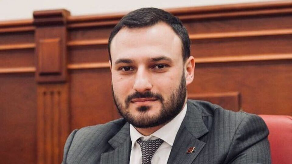 Давтян сказав, що влада планує ремонт мосту Метро