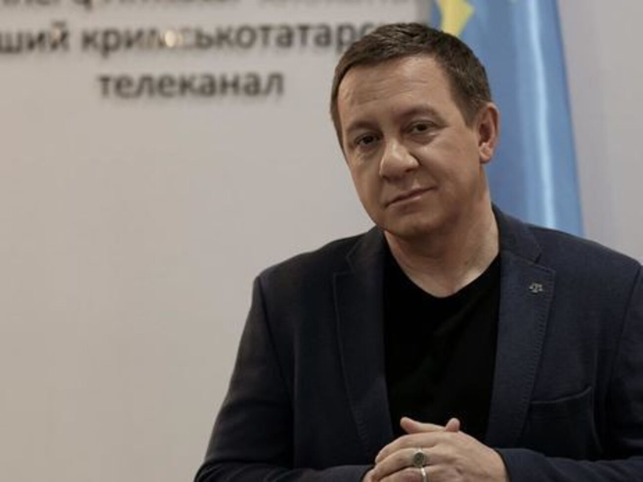 По информации Муждабаева, изначальным объектом разработки российских спецслужб и их наемников был телеканал ATR