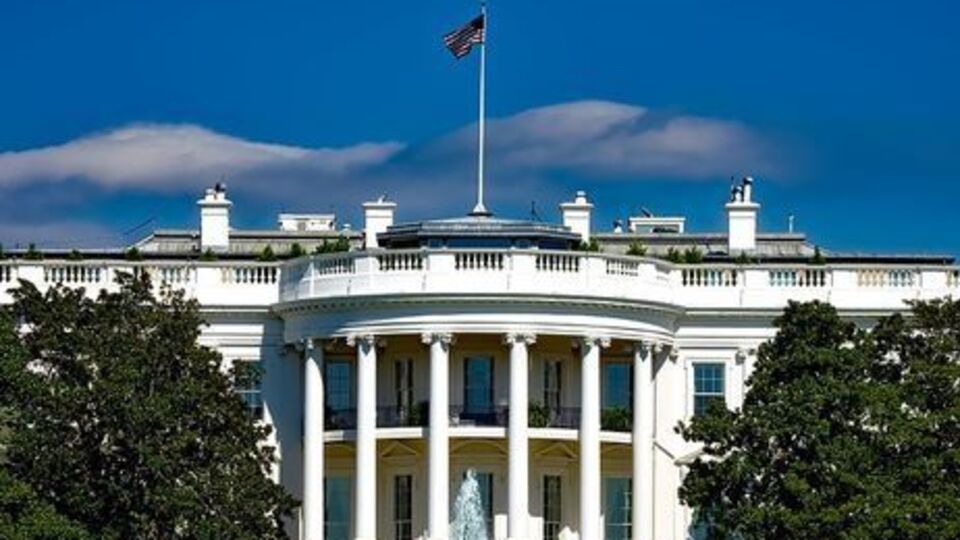 Про причини звільнення Садлер у Білому домі не розповіли
