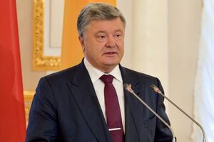 Порошенко: висловлюю тверду надію, прохання, звернення до народних депутатів, щоб найближчим часом вони проголосували і підтримали президентський законопроект про антикорупційний суд