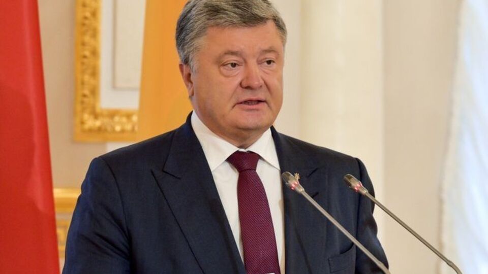 Порошенко: висловлюю тверду надію, прохання, звернення до народних депутатів, щоб найближчим часом вони проголосували і підтримали президентський законопроект про антикорупційний суд
