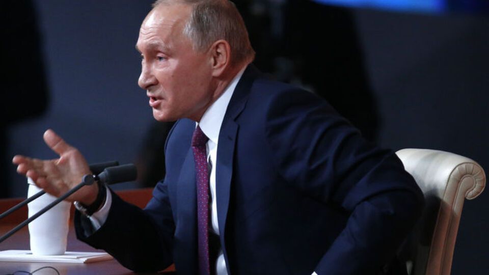 Украинский режиссер назвал Путина "кровавым карликом"
