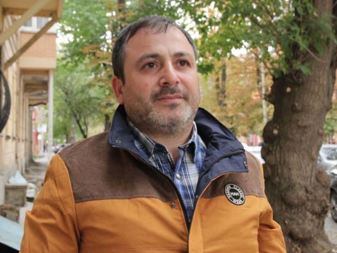 Адвокат Мамбетов переконаний, що затриманого Рустамова, найімовірніше, обвинуватять у незаконному зберіганні зброї