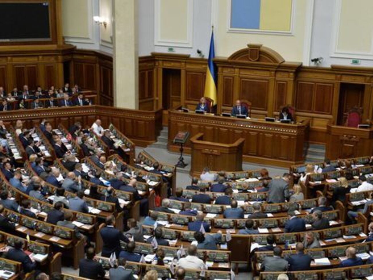 В Раде предлагали увеличить число международных экспертов до семи