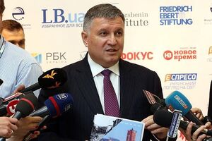 Аваков про деокупацію: Ми повинні трошки заспокоїти це суспільство, дати можливість людям прижитися, звикнути до нових цивільних інституцій, преси тощо