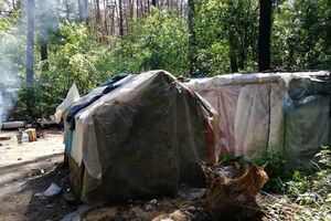 Про те, що активісти розтрощили табір ромів, "нацдружини" не повідомили