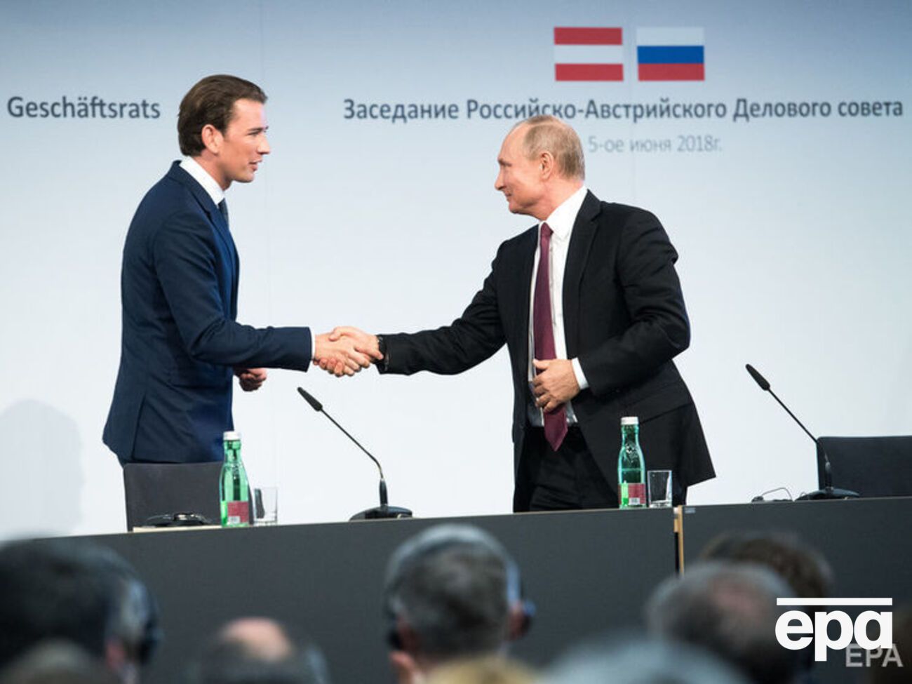 За даними джерел, Курц пообіцяв Путіну зв'язатися з Білим домом