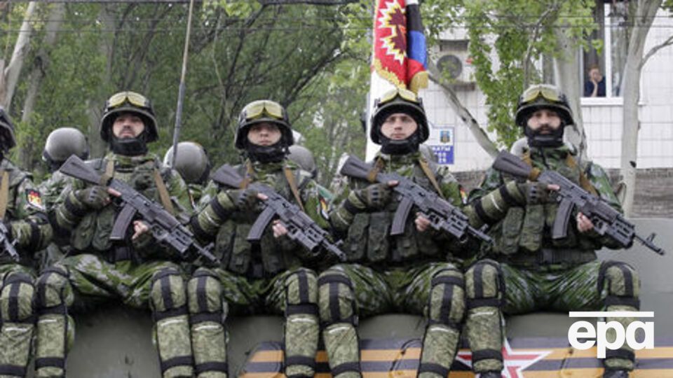 Бойовики в Луганській області обстріляли мікроавтобус