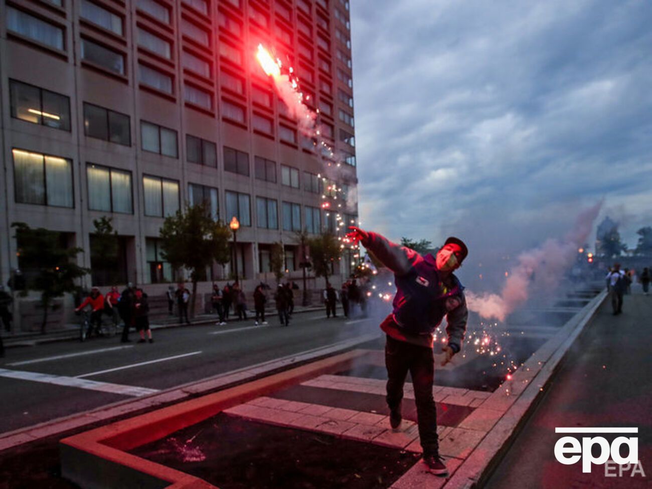 Антиглобалисты провели марш протеста в Квебек-Сити накануне саммита G7. Фоторепортаж