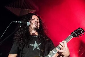 Лидер группы Chemia и бывший глава "Укрзалізниці" Балчун разучивает песню на украинском