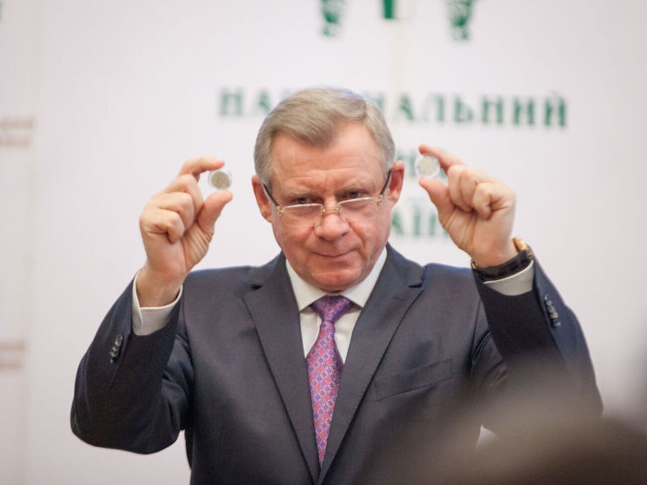 Смолій: Нам треба зменшувати витрати. І зовнішні борги також