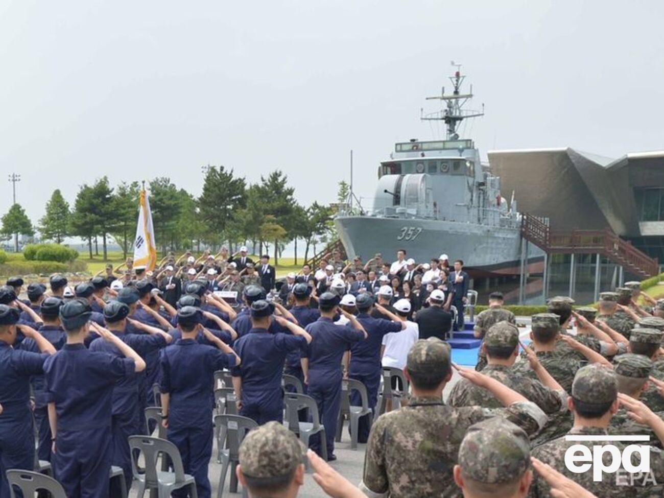 ВМФ Южной Кореи восстановили радиосвязь с военными из КНДР