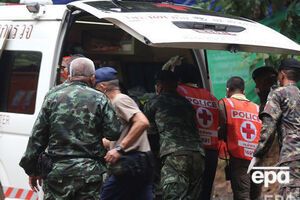 Спасенные мальчики остаются в больнице