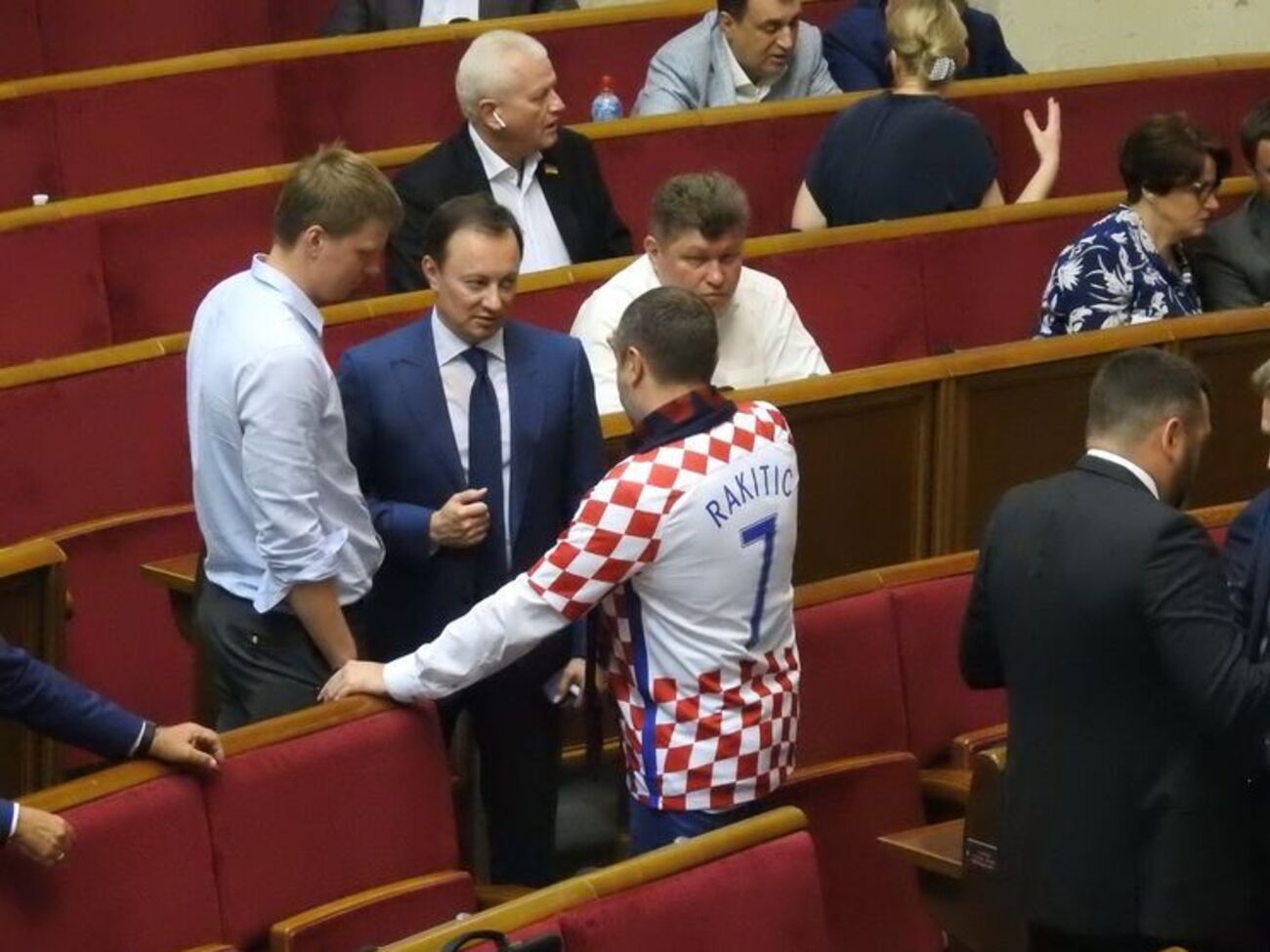 Павелко пришел в Раду в футболке сборной Хорватии