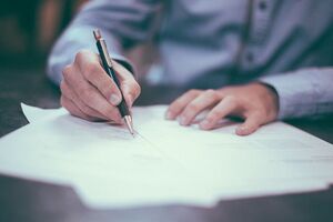 Шариковая ручка появилась в конце XIX века