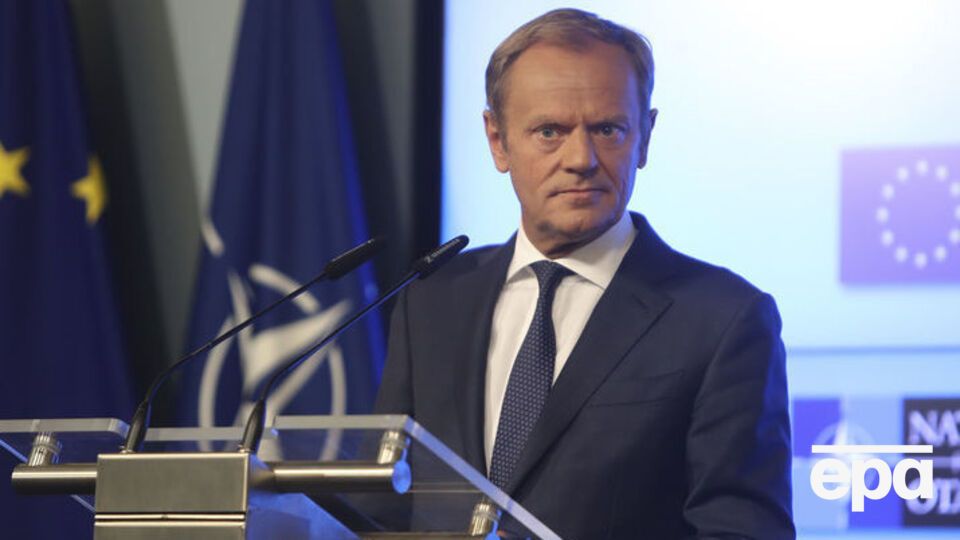 Туск прокомментировал отставку Дэвиса и Джонсона