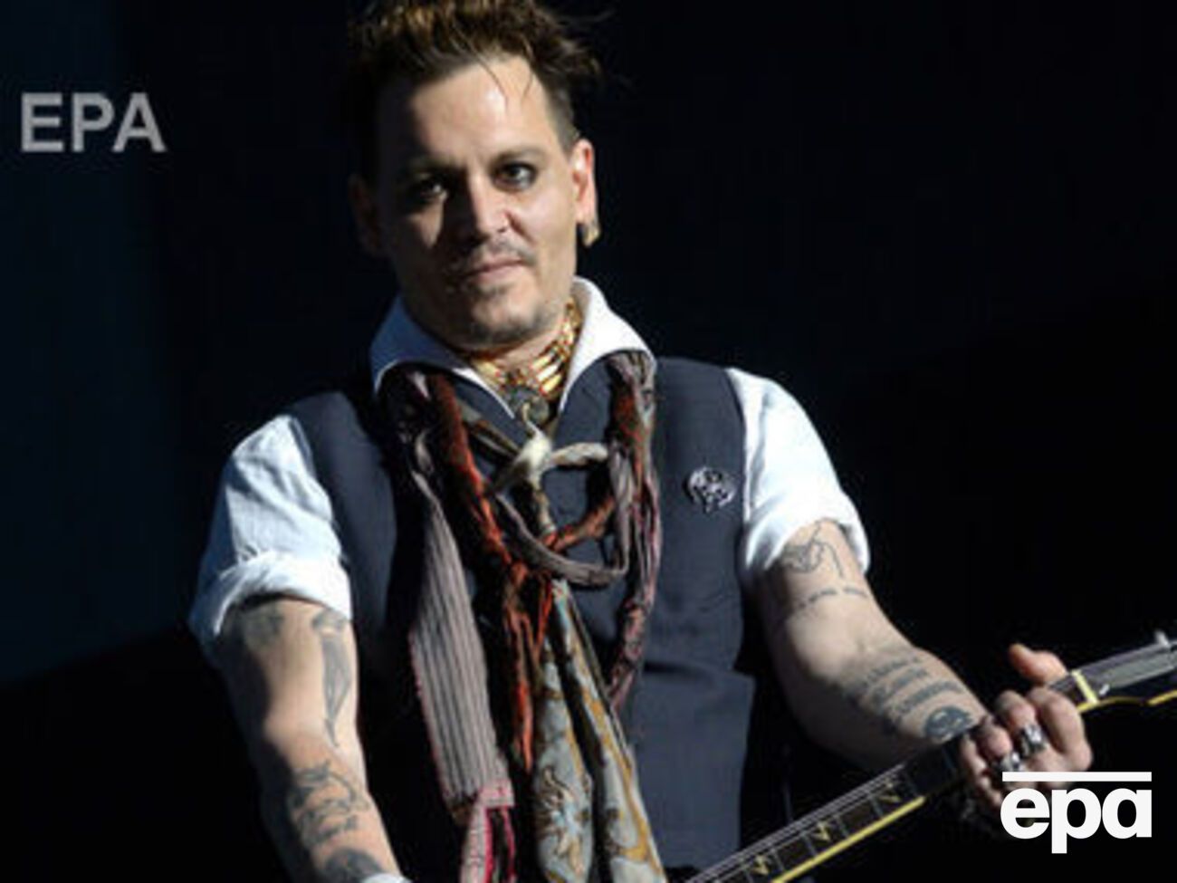 Деппа обвинили в нанесении побоев