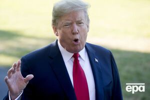 Трамп пообщался с журналистами перед вылетом на саммит НАТО в Брюссель