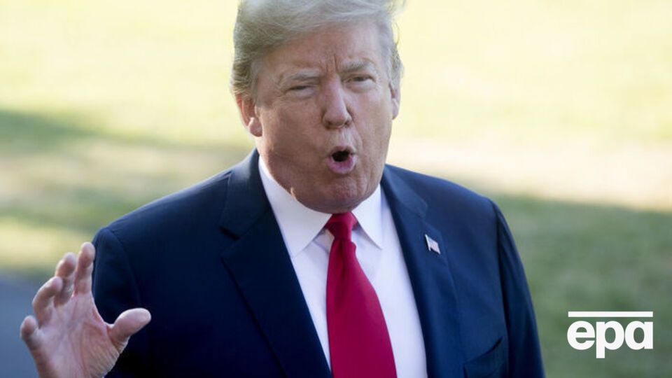 Трамп поспілкувався з журналістами перед вильотом на саміт НАТО у Брюссель
