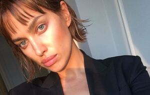 Шейк роздяглася заради чемпіонату світу з футболу