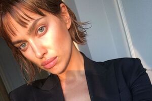 Шейк роздяглася заради чемпіонату світу з футболу