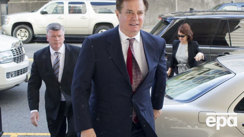 Манафорт просит оставить его в тюрьме в Вирджинии