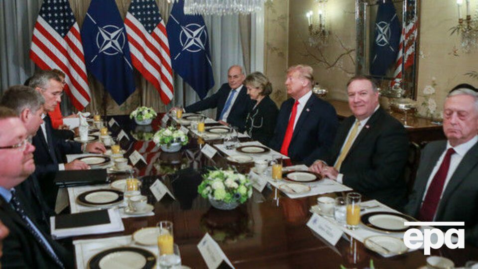 Столтенберг и Трамп провели рабочий завтрак в Брюсселе