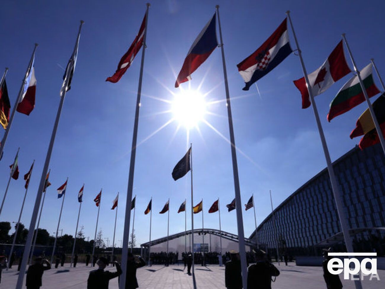 За даними джерел "Європейської правди", у рішенні саміту НАТО буде зазначено, що Україна прагне до членства в Альянсі