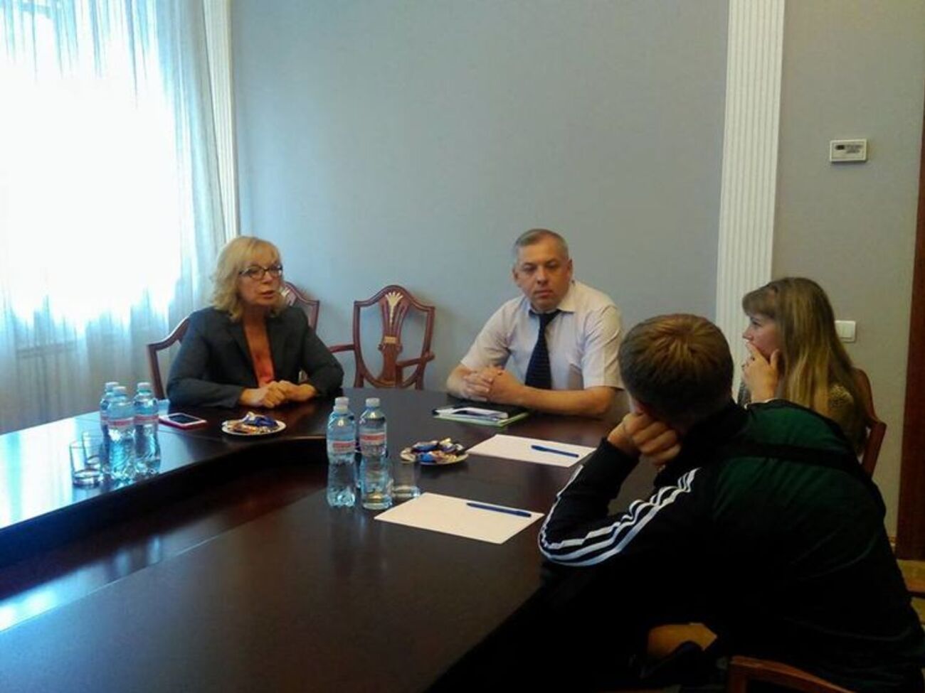 Родственники моряков обратились за помощью к Денисовой 11 июля