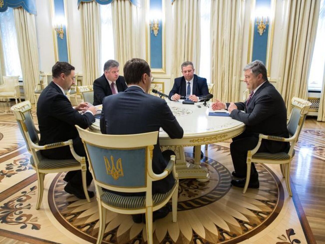 Порошенко зустрівся зі Смілянським, Ревою, Омеляном і Зарудним
