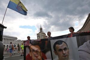 Сенцова було засуджено у РФ до 20 років позбавлення волі 25 серпня 2015 року