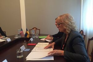 Денісова зустрілася з Йованович