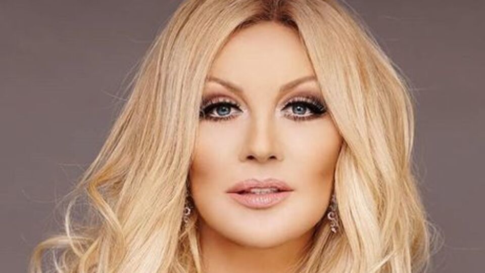 Повалий: Любимая мамочка, наш ангел на Земле, поздравляем тебя с днем рождения!