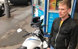 До набуття вироком чинності обвинувачений у крадіжці мотоцикла Масі Найєма Мазур (на фото) залишиться під домашнім арештом