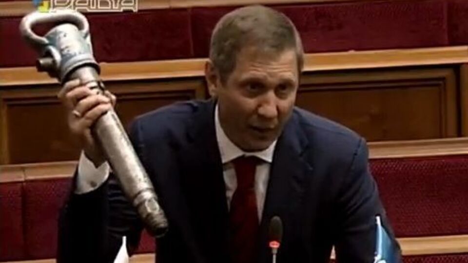 Шахов: Если шахтеры придут за своими зарплатами примерно с такими отбойными молотками, как было в 1993 году, то, поверьте мне...