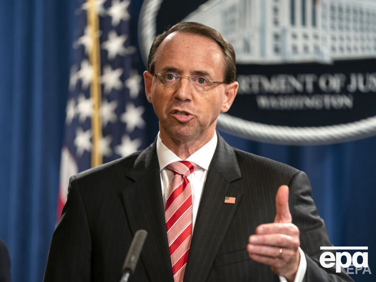 Розенштейн: Інтернет "дозволяє іноземним супротивникам атакувати Америку новими і несподіваними способами"