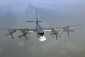 За даними Сеула, порушниками були Ту-95