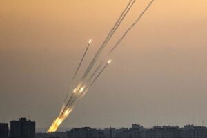 Израиль сообщил, что сбил часть ракет, запущенных из сектора Газа