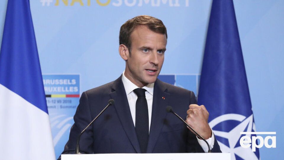 Макрон поговорит с Путиным