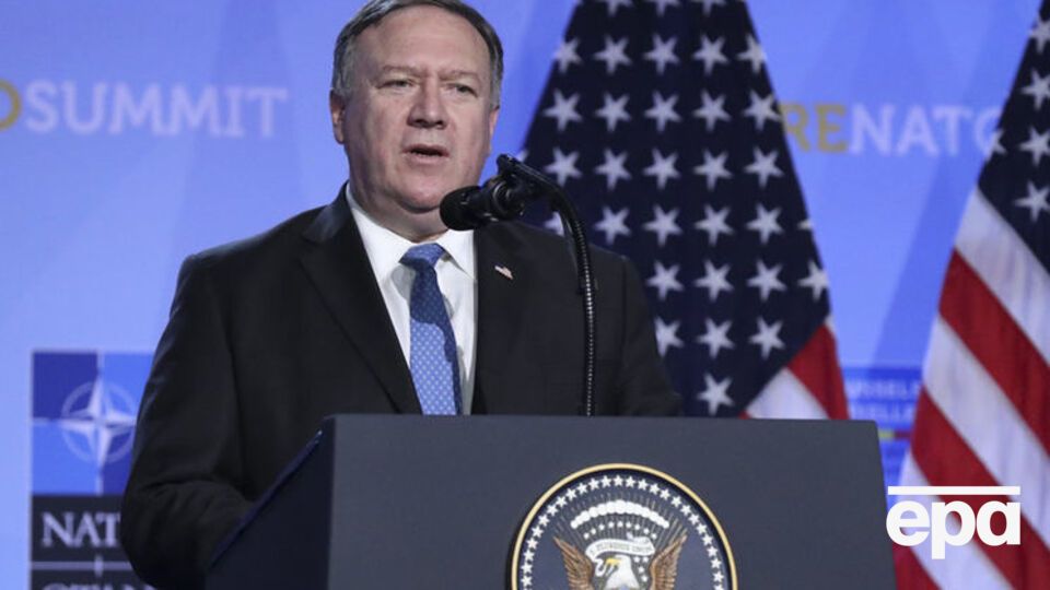 Помпео вважає, що зустріч Трампа і Путіна скасовувати не потрібно