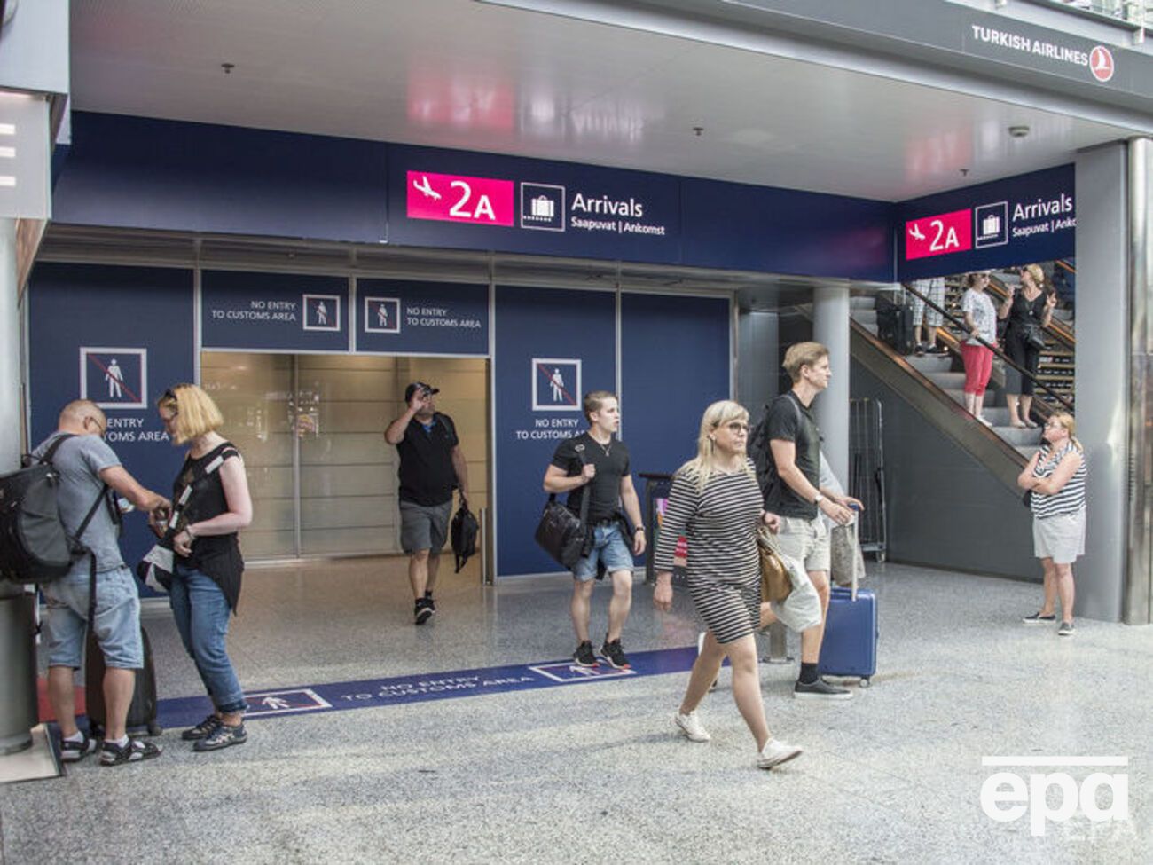 У ехавших в Хельсинки активистов при досмотре пограничники забрали плакаты