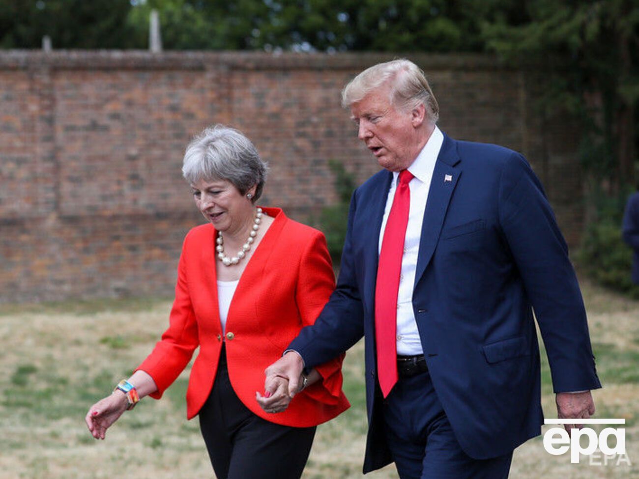 Мей заявила Трампу, що продовжить переговори щодо Brexit