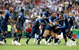 Збірна Франції стала дворазовим чемпіоном світу з футболу. Фоторепортаж