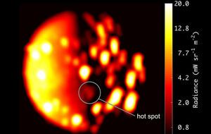 "Юнона" продолжает исследовать Юпитер и его спутник