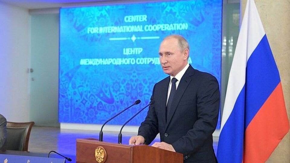 По словам Путина, в обеспечении безопасности чемпионата принимали участие представители правоохранительных органов 34 стран