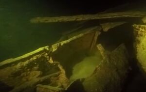 Дайвер опубликовал видео, снятое на дне Днепра