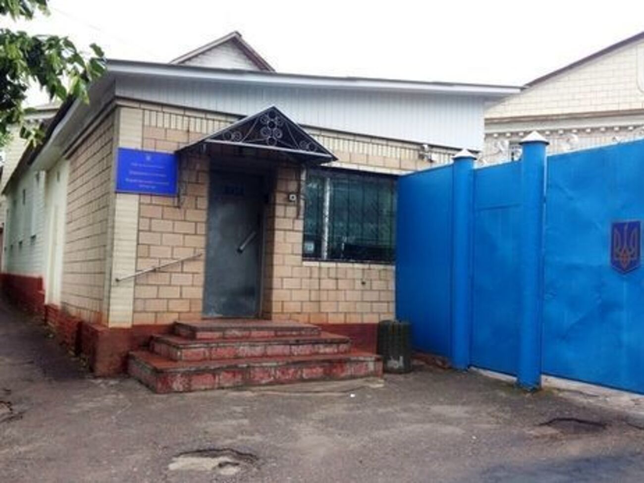 У СІЗО Чернігова ув'язнений скоїв суїцид
