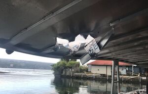 "Вулканічна бомба" пробила дах судна